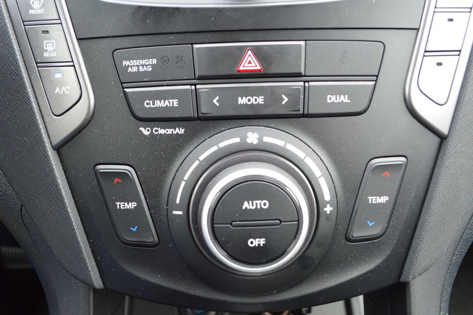 Продам Hyundai Santa FE Grand 6 місць 2015 года в Одессе