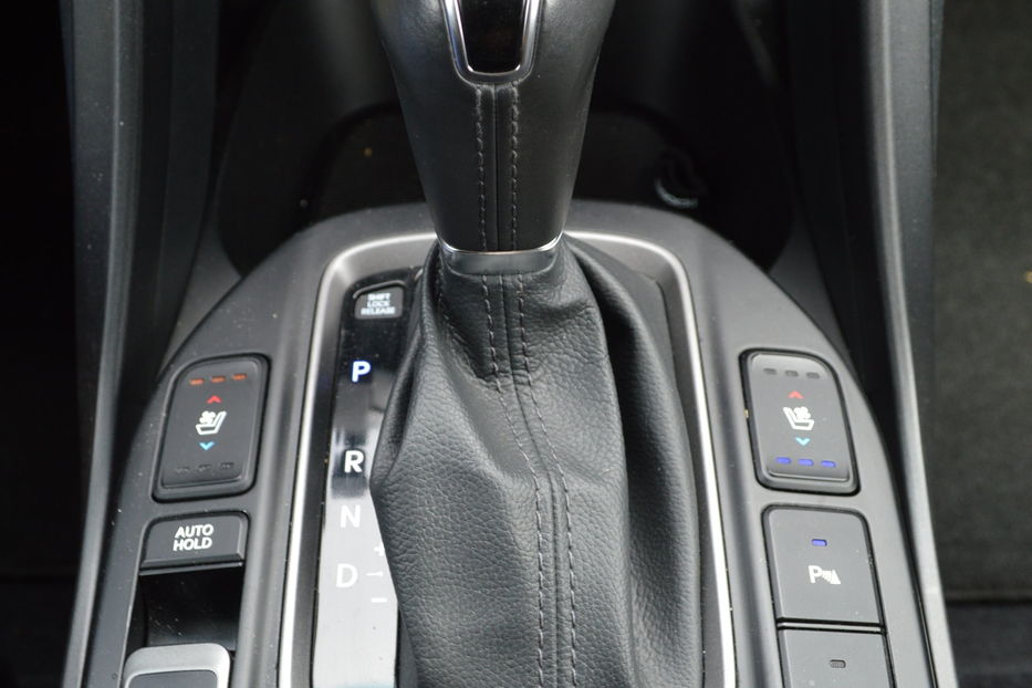 Продам Hyundai Santa FE Grand 6 місць 2015 года в Одессе
