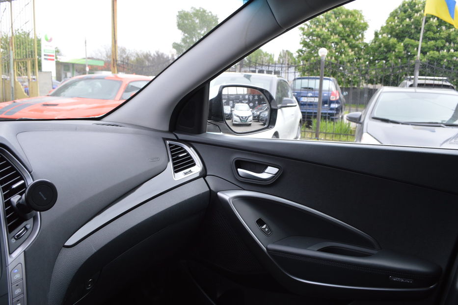 Продам Hyundai Santa FE Grand 6 місць 2015 года в Одессе