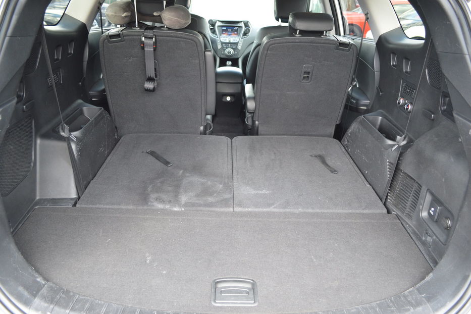 Продам Hyundai Santa FE Grand 6 місць 2015 года в Одессе