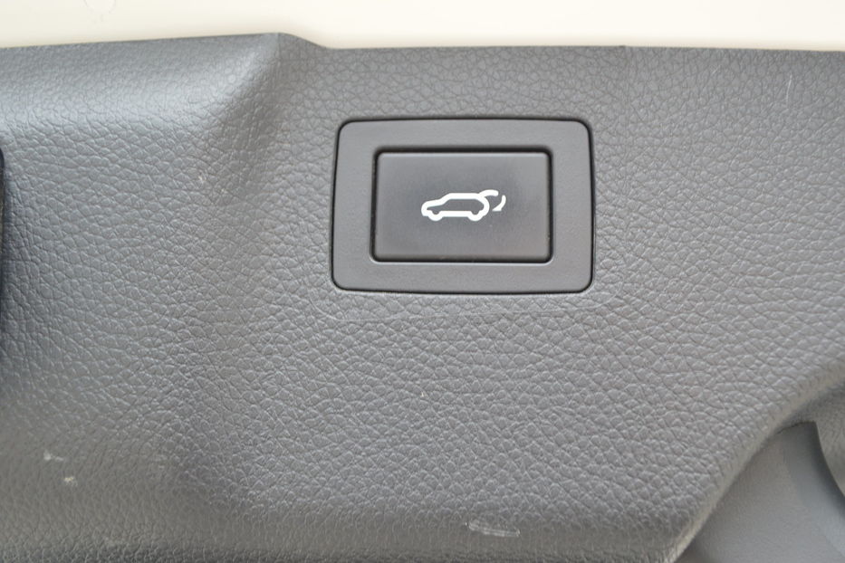 Продам Hyundai Santa FE Grand 6 місць 2015 года в Одессе