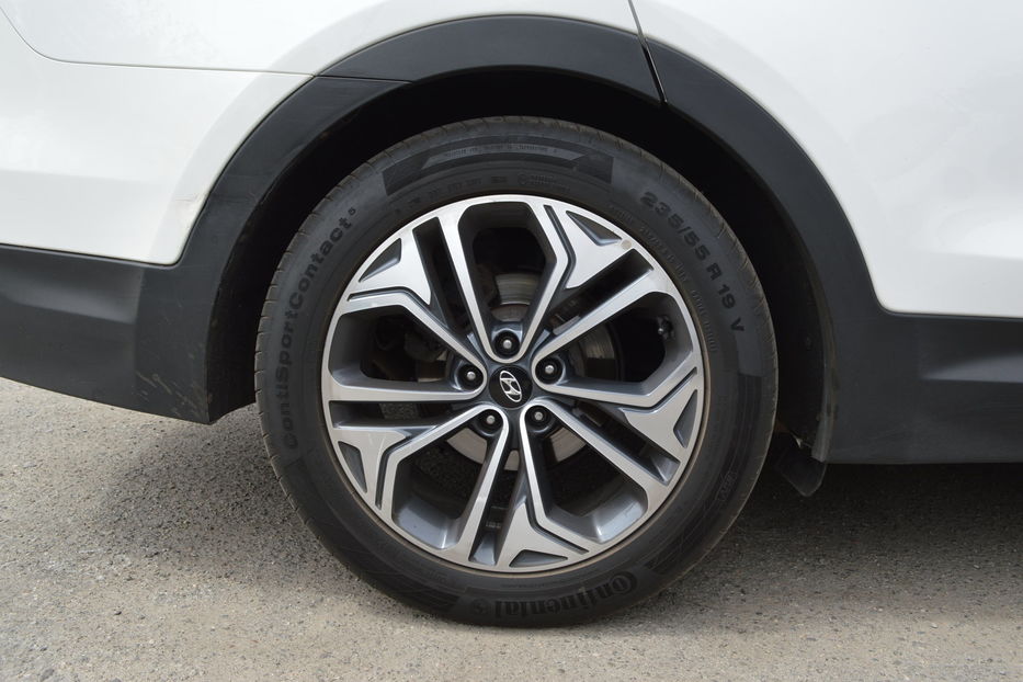 Продам Hyundai Santa FE Grand 6 місць 2015 года в Одессе
