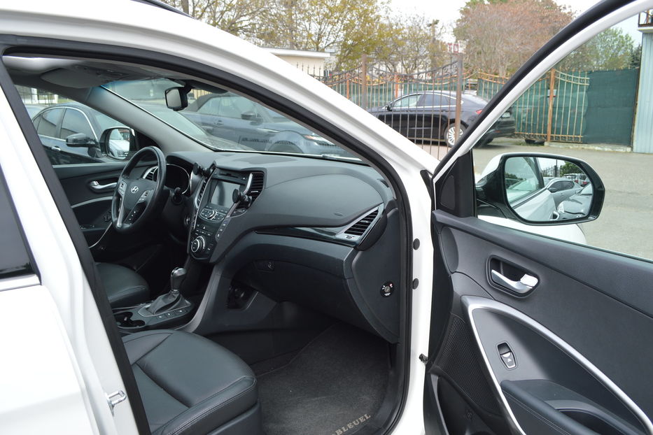 Продам Hyundai Santa FE Grand 6 місць 2015 года в Одессе