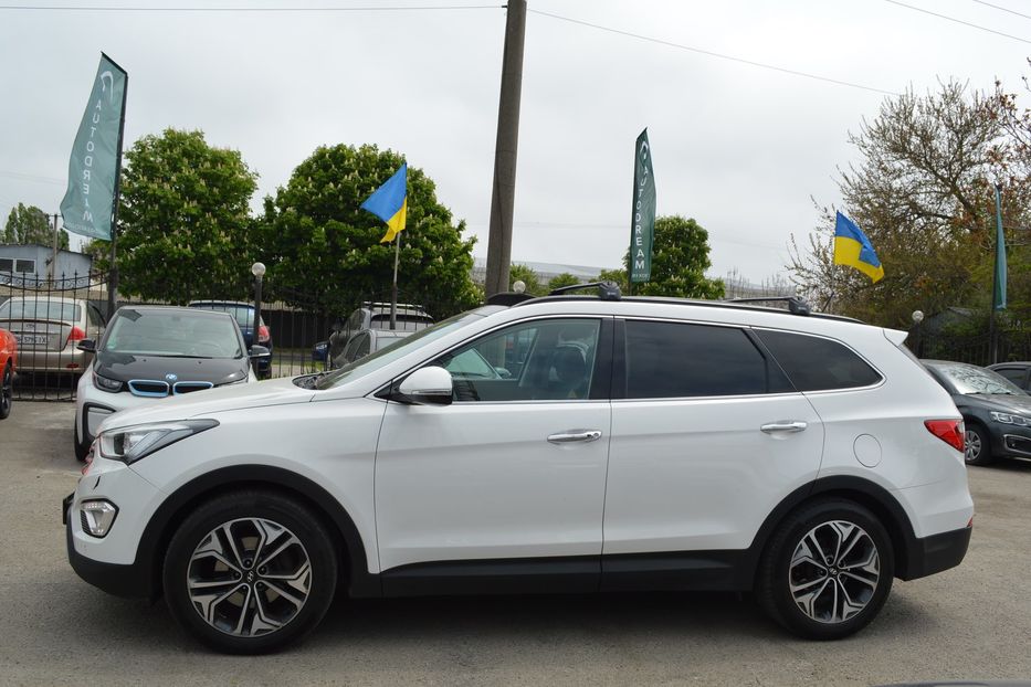 Продам Hyundai Santa FE Grand 6 місць 2015 года в Одессе