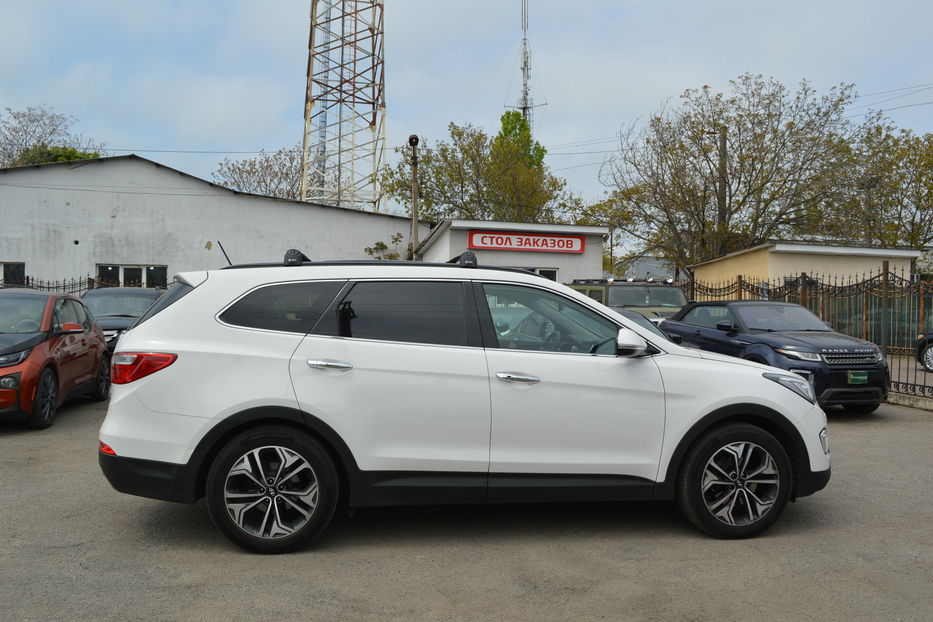 Продам Hyundai Santa FE Grand 6 місць 2015 года в Одессе