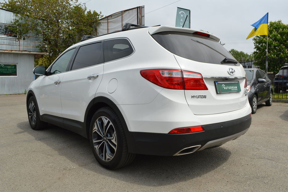 Продам Hyundai Santa FE Grand 6 місць 2015 года в Одессе