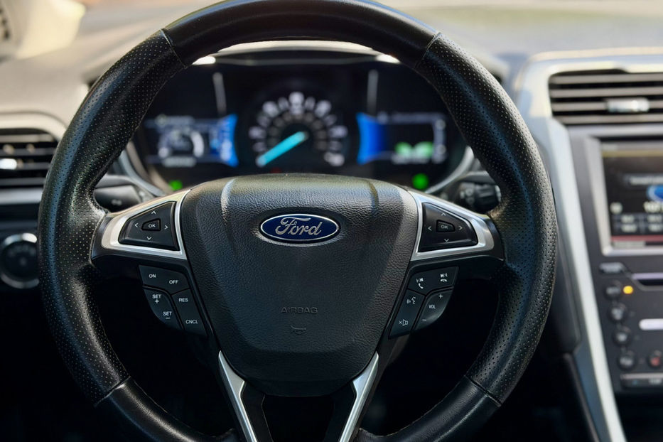 Продам Ford Fusion 2.0 Energi CVT (188 к.с.)   2016 года в Киеве