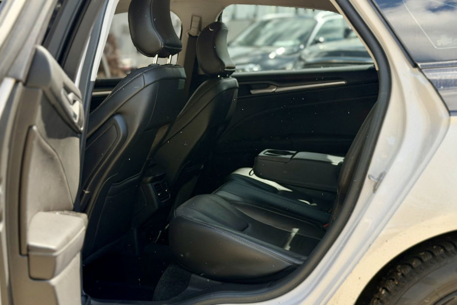 Продам Ford Fusion 2.0 Energi CVT (188 к.с.)   2016 года в Киеве