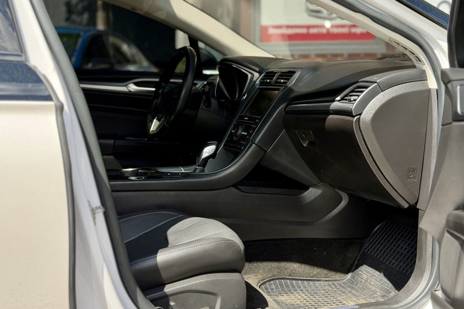 Продам Ford Fusion 2.0 Energi CVT (188 к.с.)   2016 года в Киеве