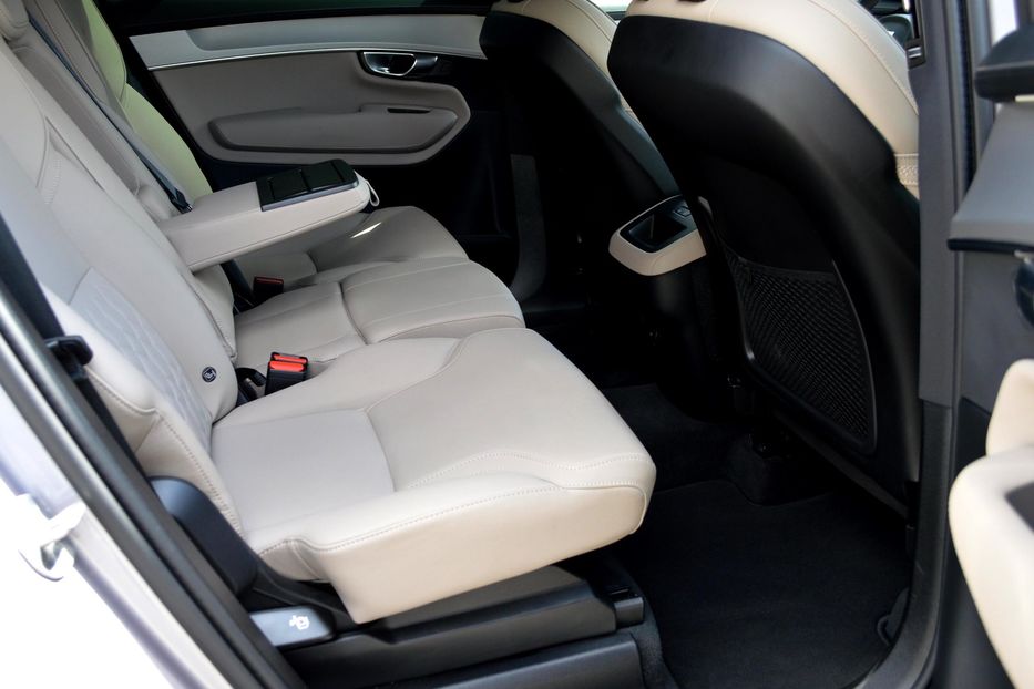Продам Volvo XC90 B5 2025 года в Одессе