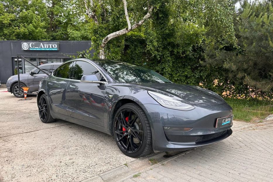 Продам Tesla Model 3 Performance 82.5 кВт·год, 2019 года в Черновцах