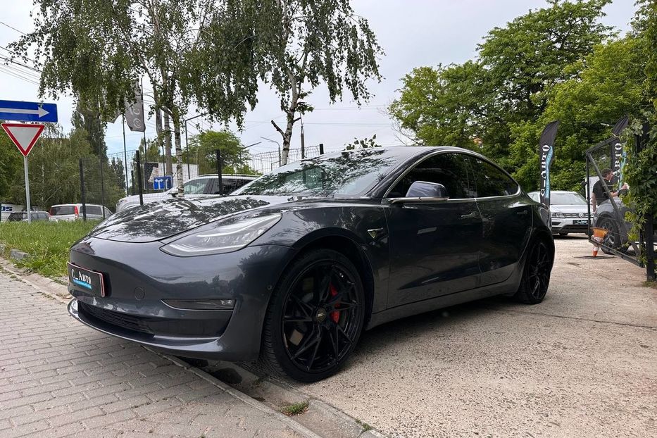 Продам Tesla Model 3 Performance 82.5 кВт·год, 2019 года в Черновцах