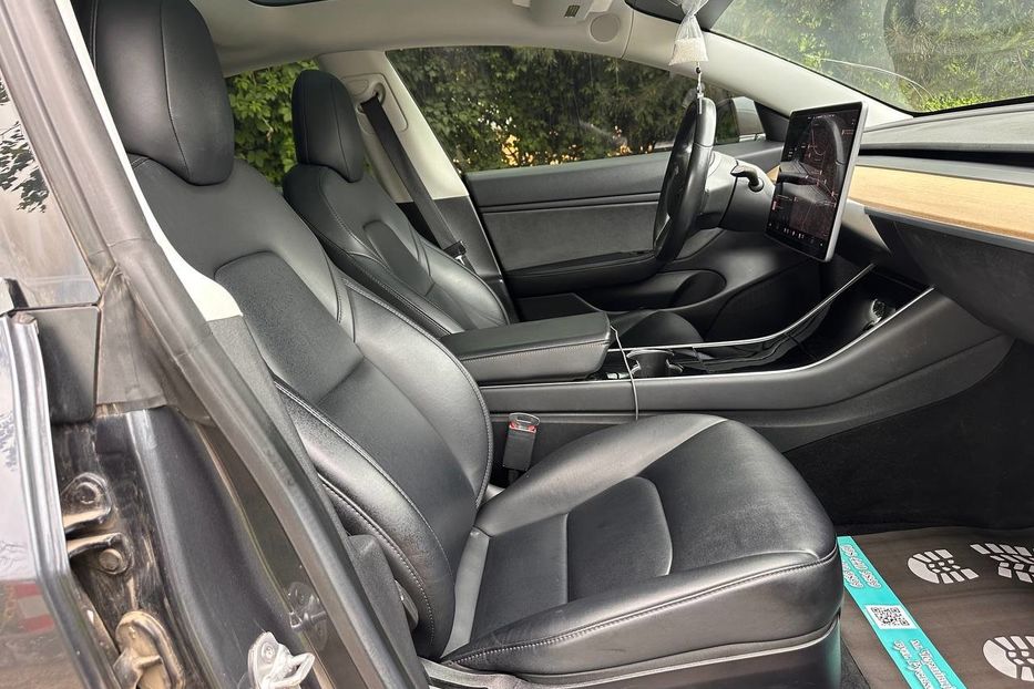 Продам Tesla Model 3 Performance 82.5 кВт·год, 2019 года в Черновцах