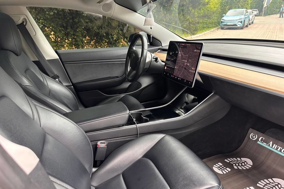 Продам Tesla Model 3 Performance 82.5 кВт·год, 2019 года в Черновцах