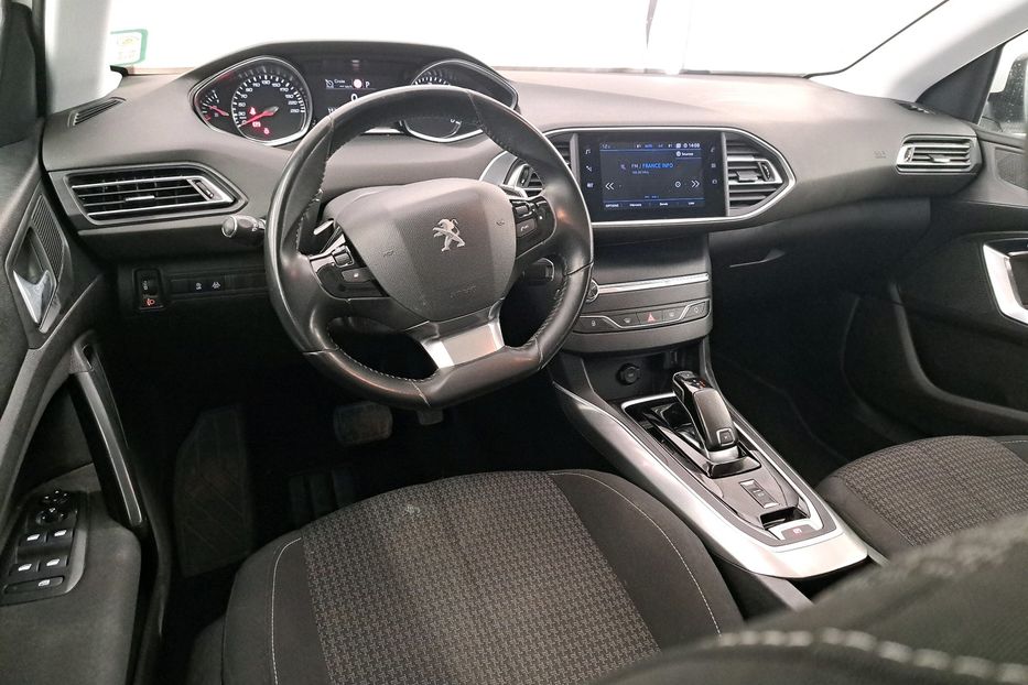 Продам Peugeot 308 LED NAV B ДОРОЗІ 2021 года в Львове