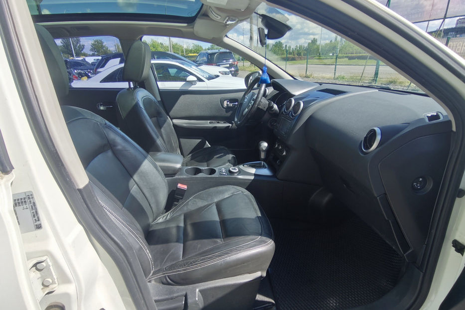 Продам Nissan Qashqai 2.0 CVТ (141 к.с.) 4WD • Bose  2012 года в Киеве