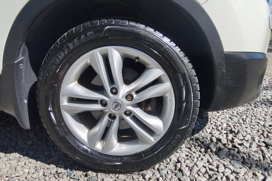 Продам Nissan Qashqai 2.0 CVТ (141 к.с.) 4WD • Bose  2012 года в Киеве