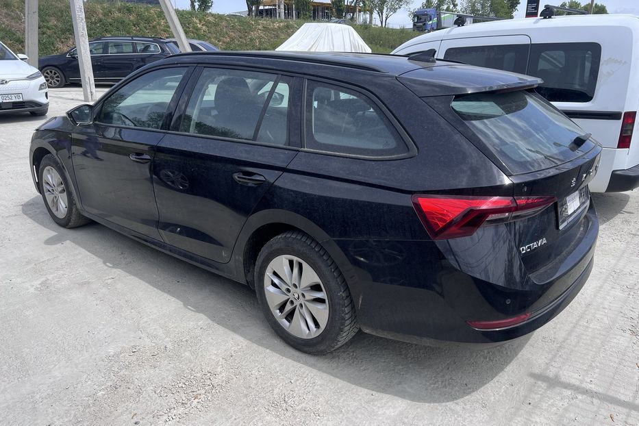 Продам Skoda Octavia A8 2.0d 85kW AUT НЕ ФАРБОВАНА  2022 года в Тернополе