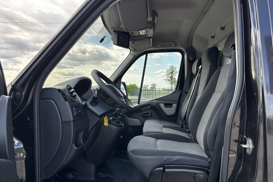 Продам Renault Master груз. L2H2 2016 года в Львове