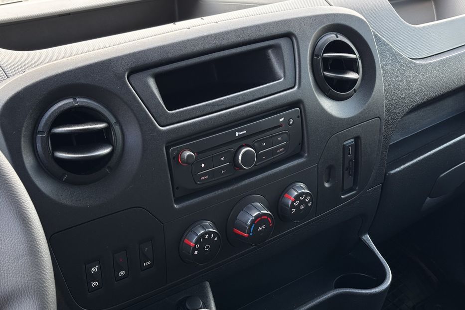 Продам Renault Master груз. L2H2 2016 года в Львове