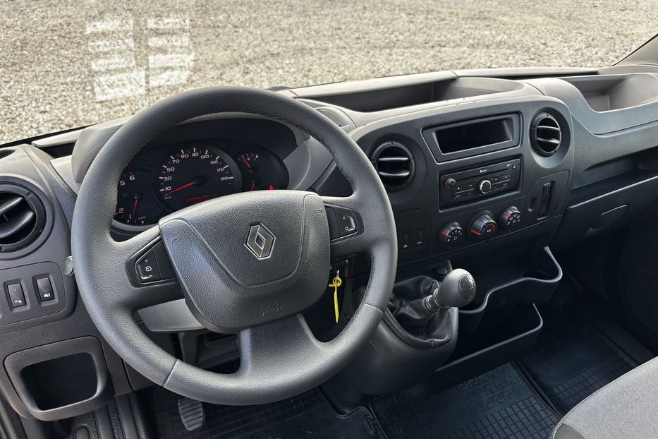 Продам Renault Master груз. L2H2 2016 года в Львове