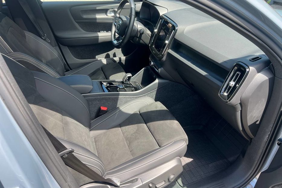 Продам Volvo C30 Volvo c40 recharge 2023 AWD 2023 года в Львове