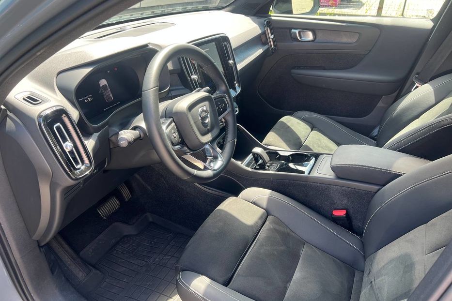 Продам Volvo C30 Volvo c40 recharge 2023 AWD 2023 года в Львове