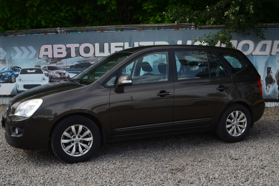 Продам Kia Carens 2.0 MT (140 к.с.) 2011 года в Киеве