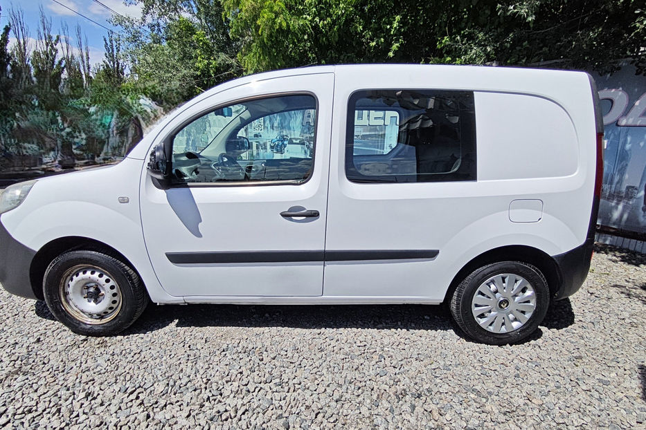 Продам Renault Kangoo пасс. 1.5 dCi MT (110 к.с.) 2014 года в Киеве