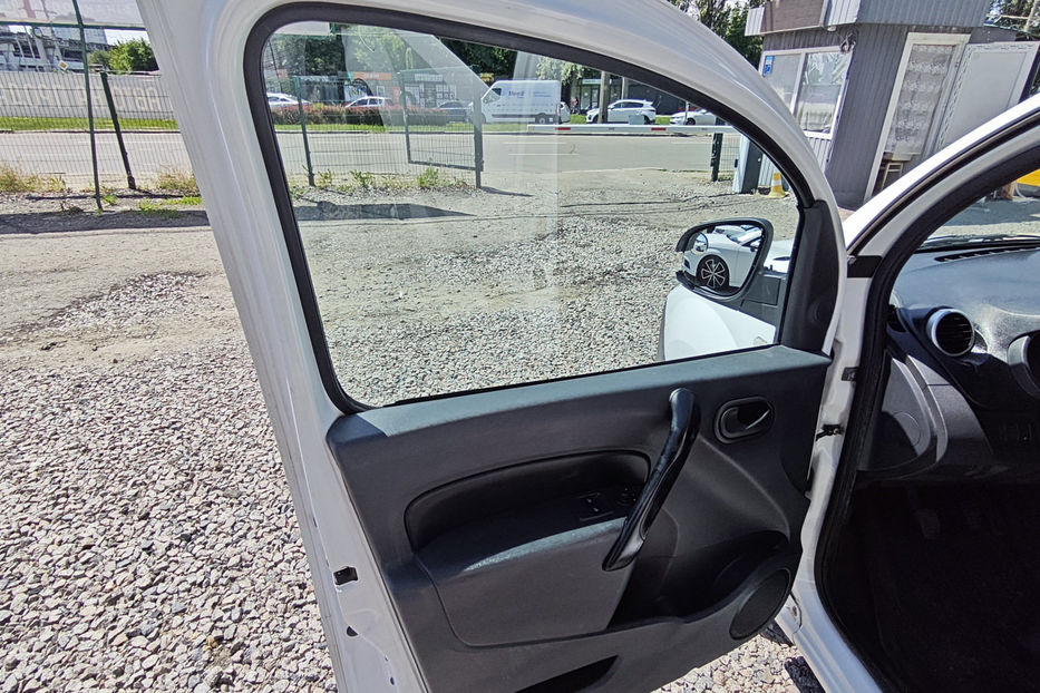 Продам Renault Kangoo пасс. 1.5 dCi MT (110 к.с.) 2014 года в Киеве