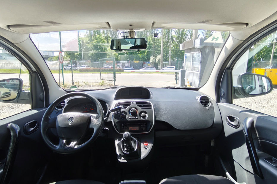Продам Renault Kangoo пасс. 1.5 dCi MT (110 к.с.) 2014 года в Киеве