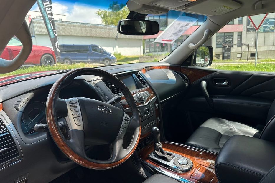 Продам Infiniti QX80 2014 года в Черновцах