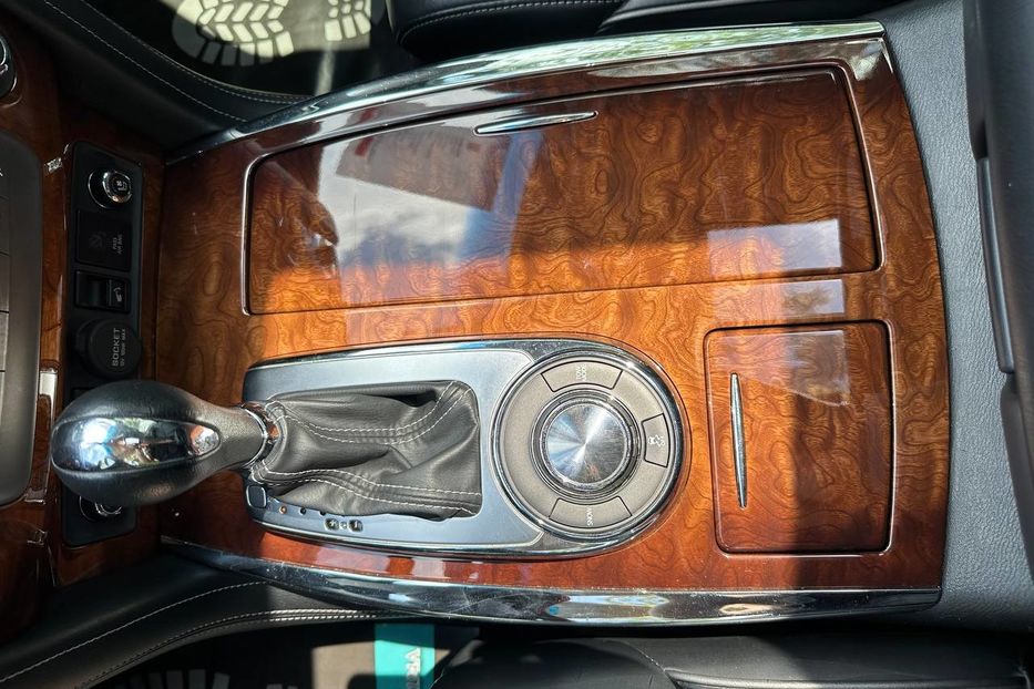 Продам Infiniti QX80 2014 года в Черновцах