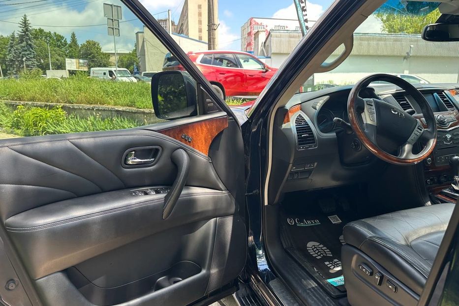 Продам Infiniti QX80 2014 года в Черновцах
