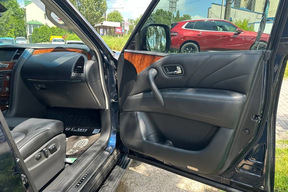 Продам Infiniti QX80 2014 года в Черновцах