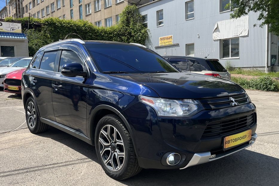 Продам Mitsubishi Outlander Ultimate V6 2015 года в Николаеве