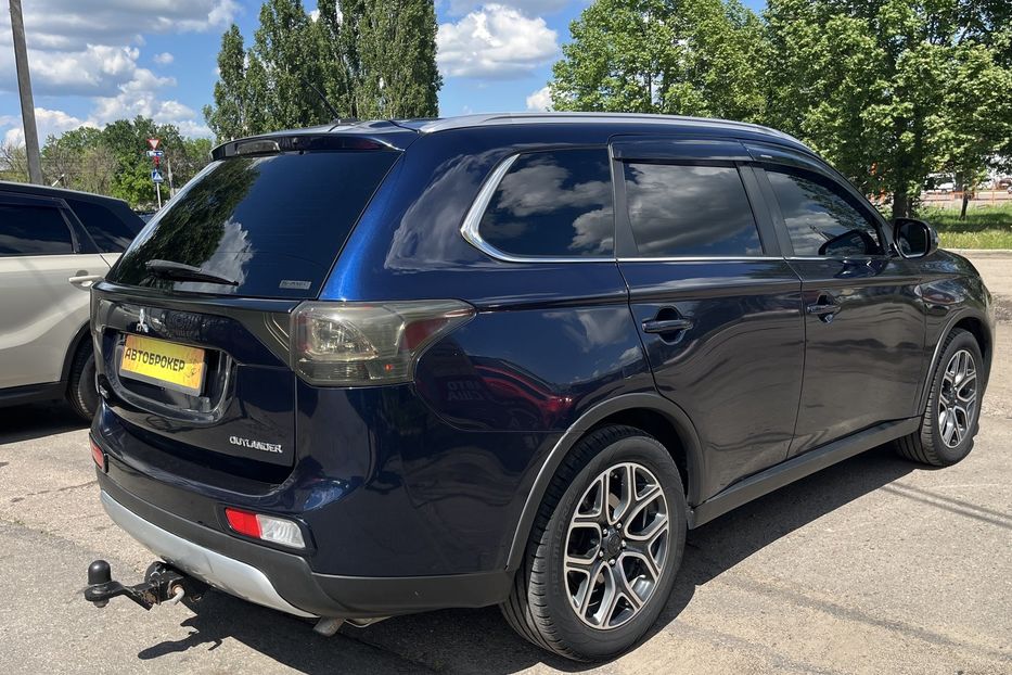 Продам Mitsubishi Outlander Ultimate V6 2015 года в Николаеве