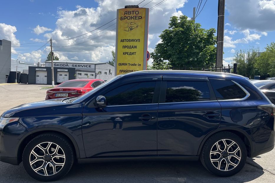 Продам Mitsubishi Outlander Ultimate V6 2015 года в Николаеве