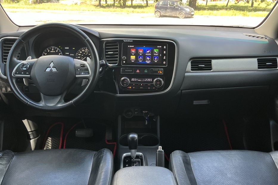 Продам Mitsubishi Outlander Ultimate V6 2015 года в Николаеве