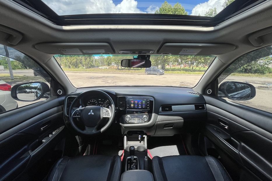Продам Mitsubishi Outlander Ultimate V6 2015 года в Николаеве