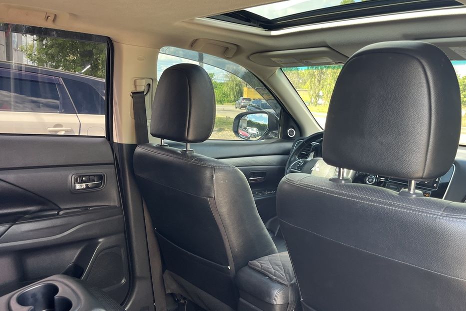 Продам Mitsubishi Outlander Ultimate V6 2015 года в Николаеве