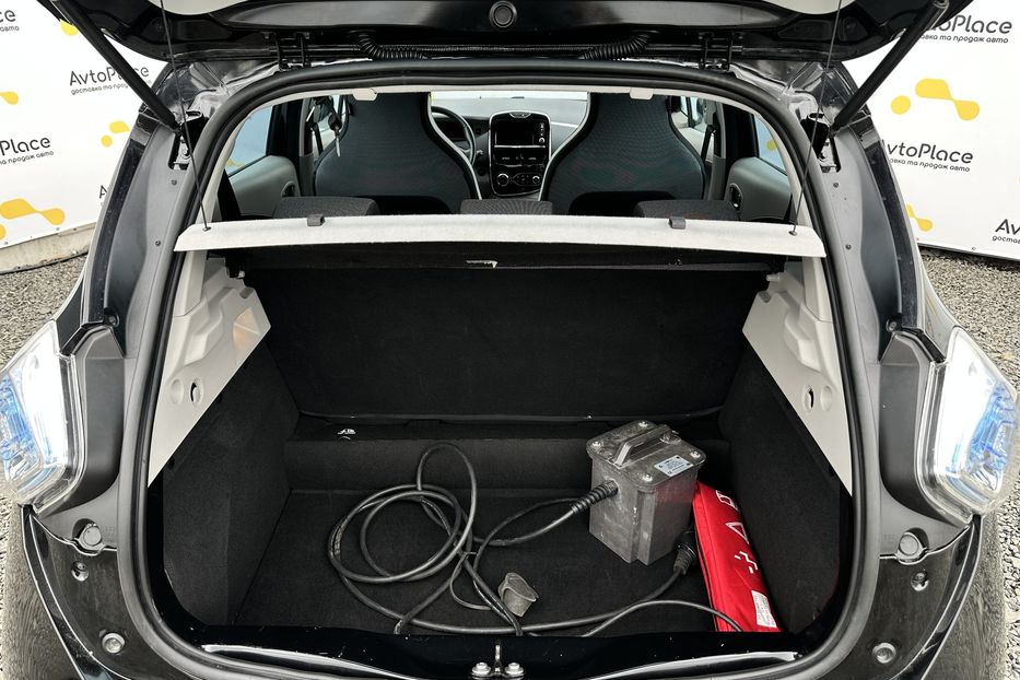 Продам Renault Zoe 2015 года в Луцке