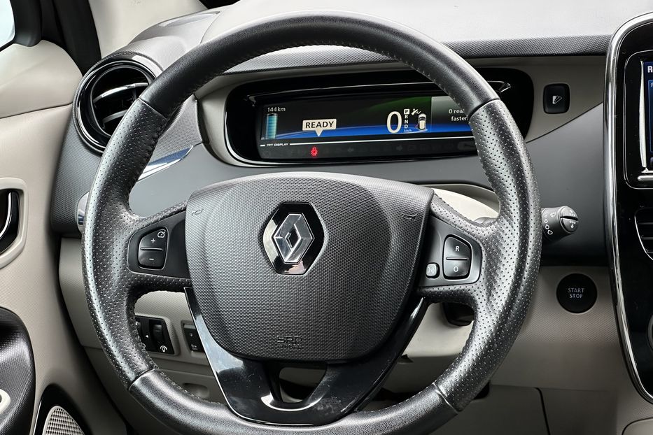 Продам Renault Zoe 2015 года в Луцке