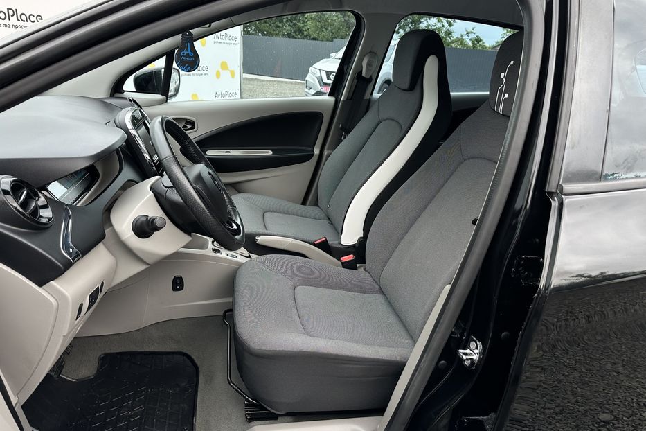 Продам Renault Zoe 2015 года в Луцке
