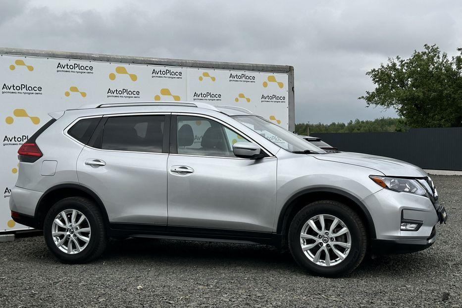 Продам Nissan Rogue SV 2016 года в Луцке