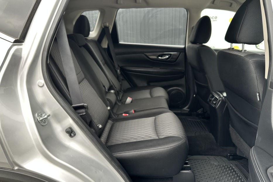 Продам Nissan Rogue SV 2016 года в Луцке