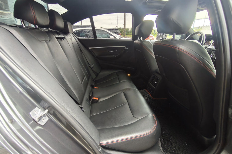 Продам BMW 330 330i Steptronic (252 к.с.)  2017 года в Киеве