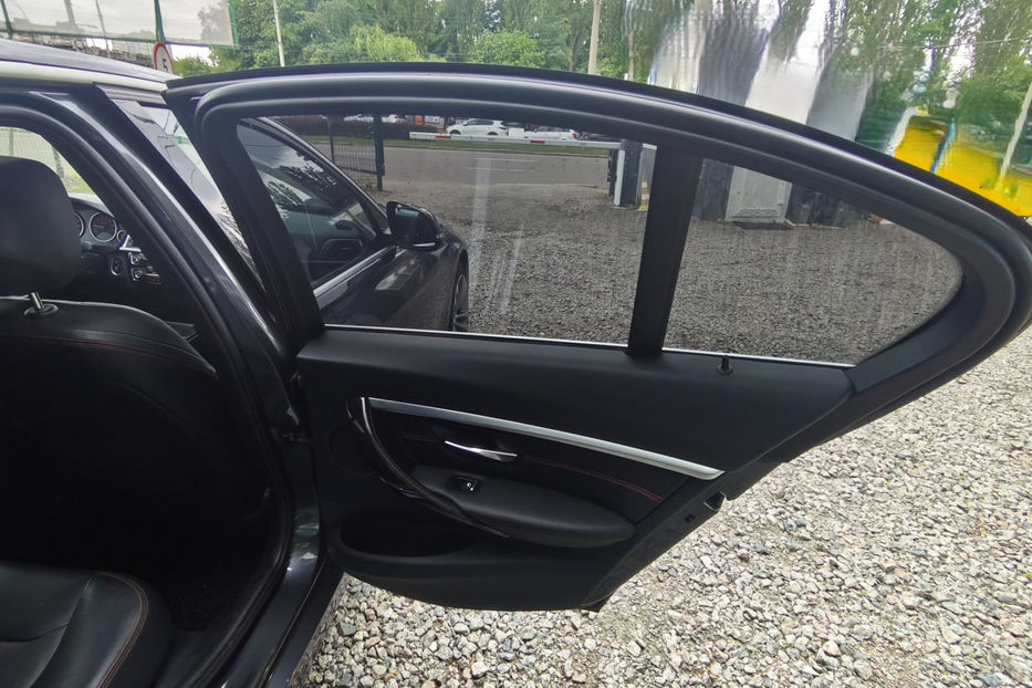 Продам BMW 330 330i Steptronic (252 к.с.)  2017 года в Киеве
