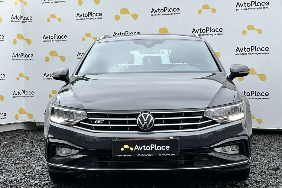 Продам Volkswagen Passat B8 RLine 2021 года в Луцке