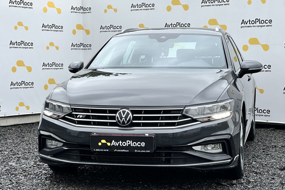 Продам Volkswagen Passat B8 RLine 2021 года в Луцке